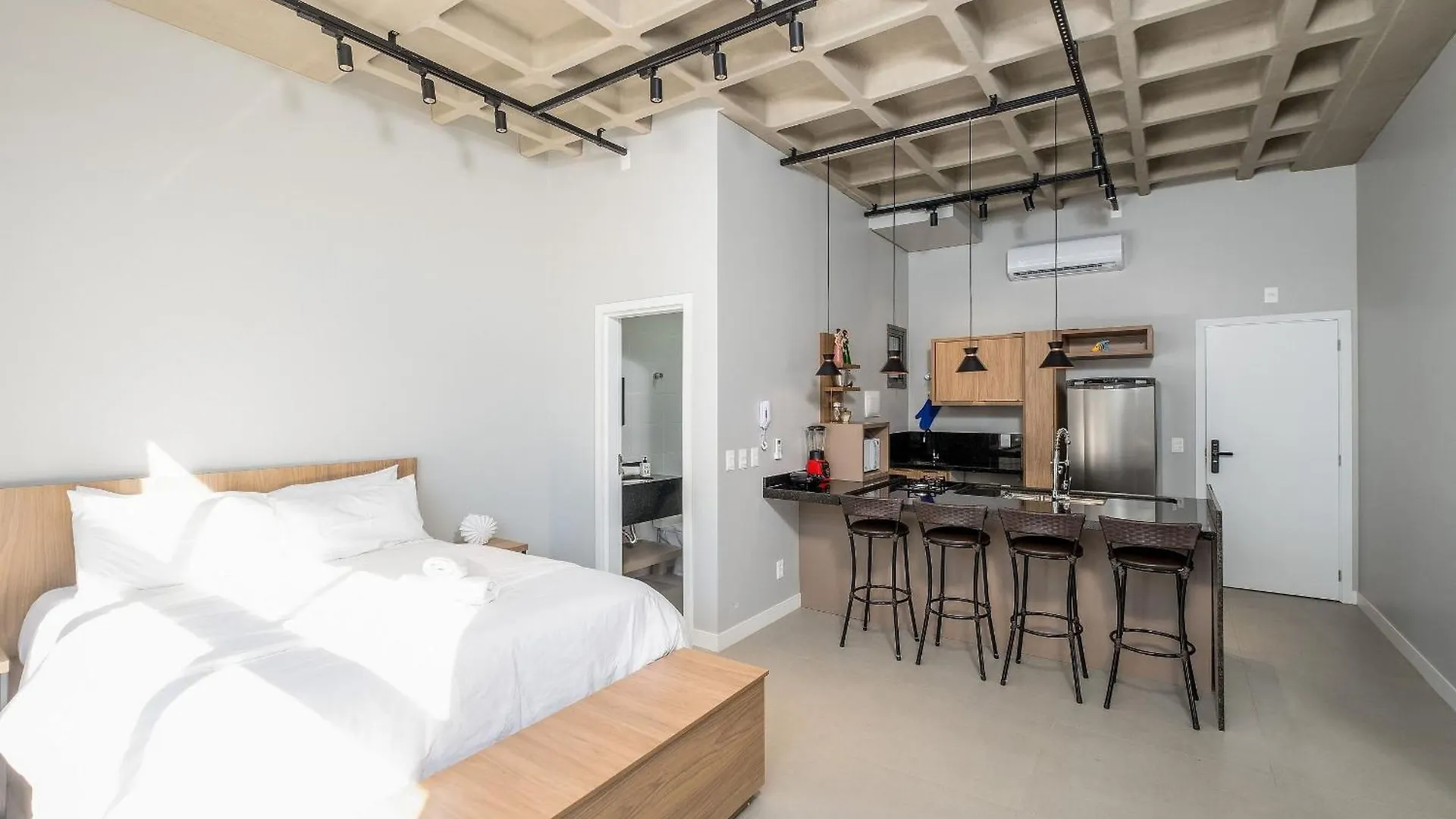 Apartamento Top Studios Canasvieiras Tps Florianópolis Brasil