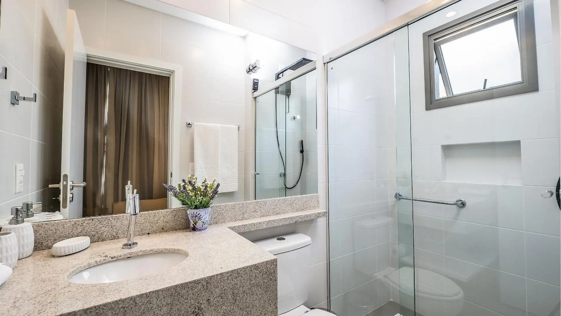 Apartamento Top Studios Canasvieiras Tps Florianópolis