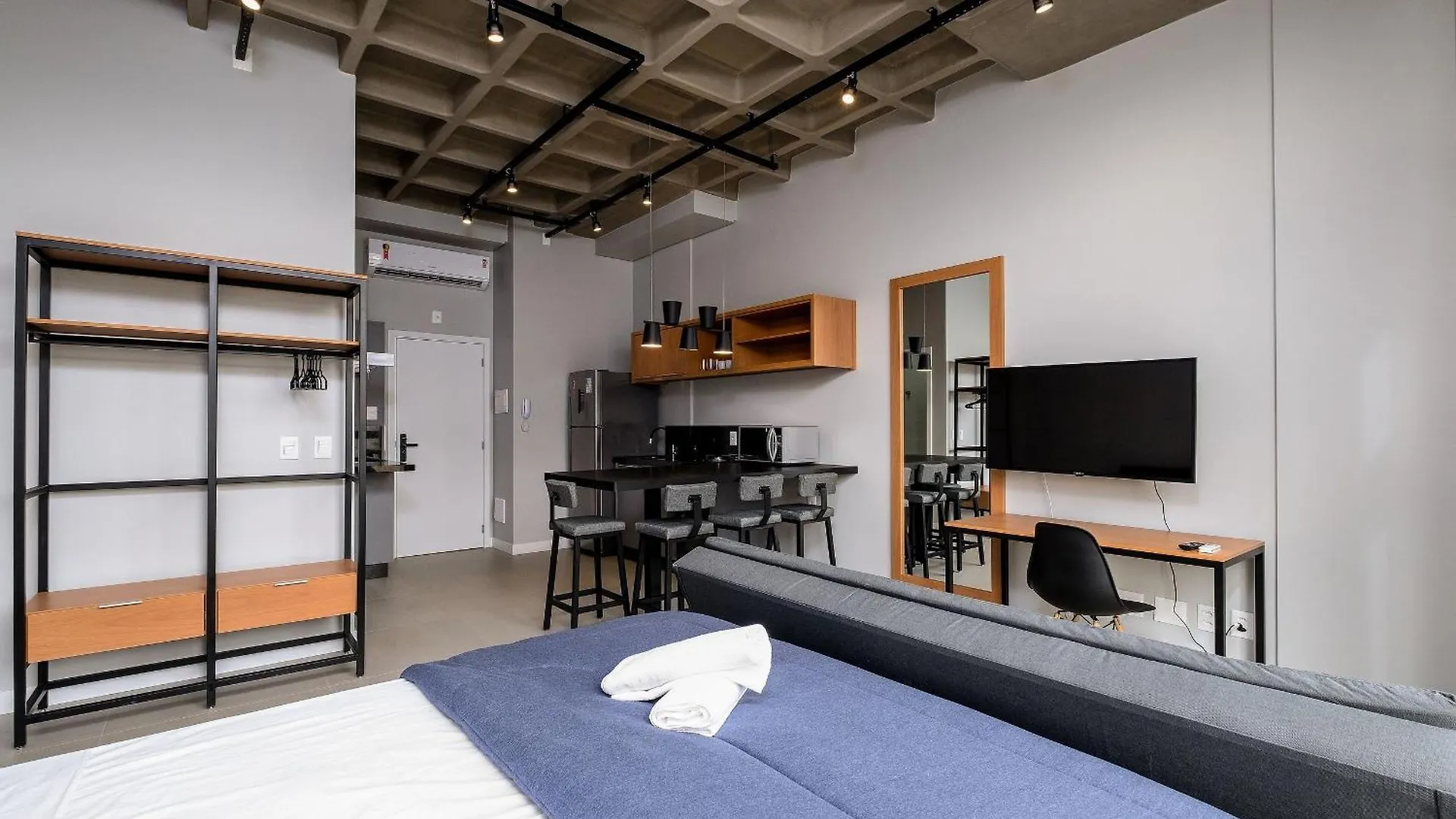 Apartamento Top Studios Canasvieiras Tps Florianópolis