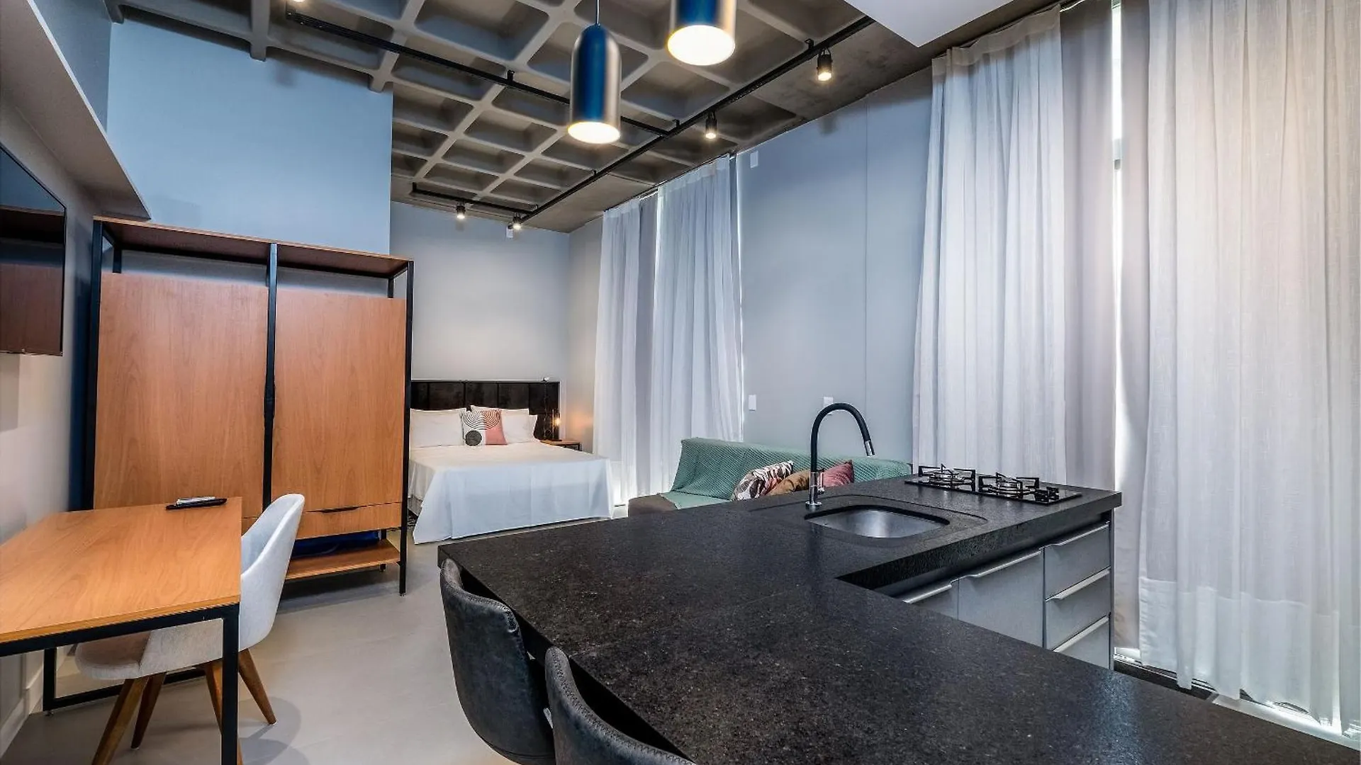 Apartamento Top Studios Canasvieiras Tps Florianópolis